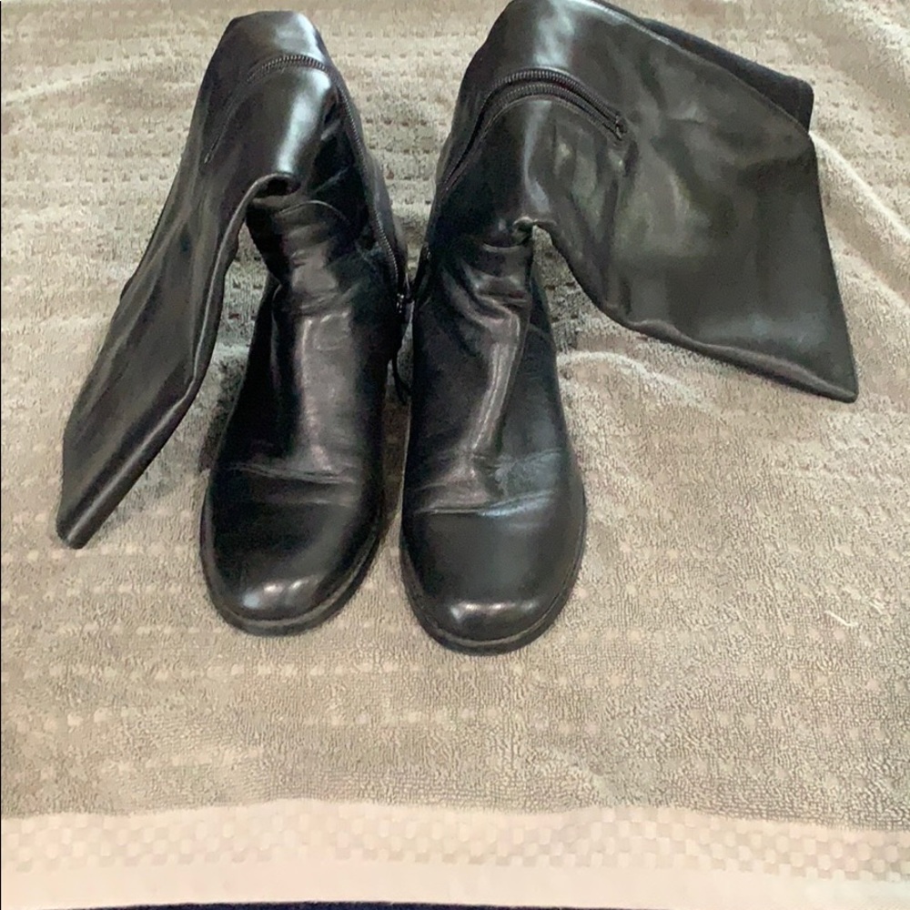 Stewart Weizman woman’s blk riding boot